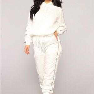 SOLD!!! Fashion Nova Flight set